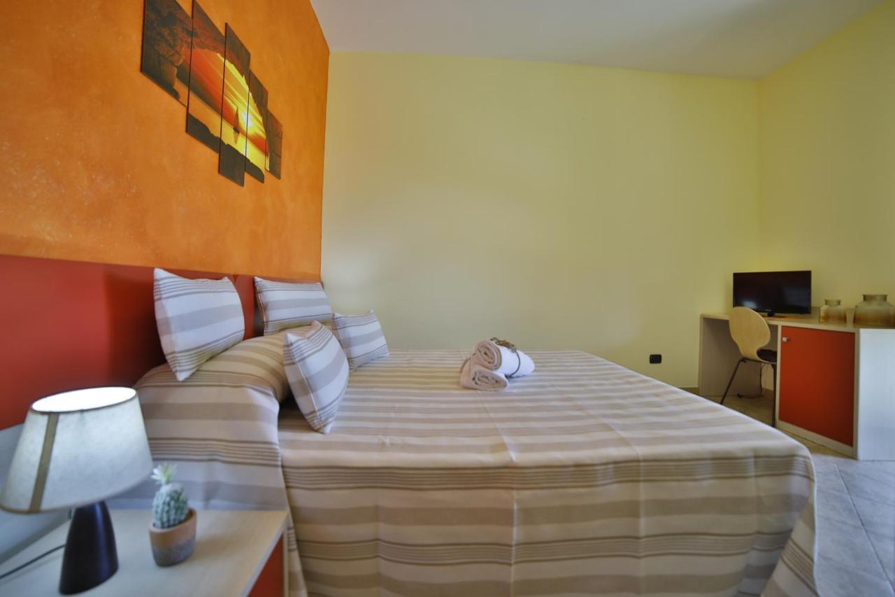 פורטו צ'זראו B&B La Casa Di Attilio מראה חיצוני תמונה