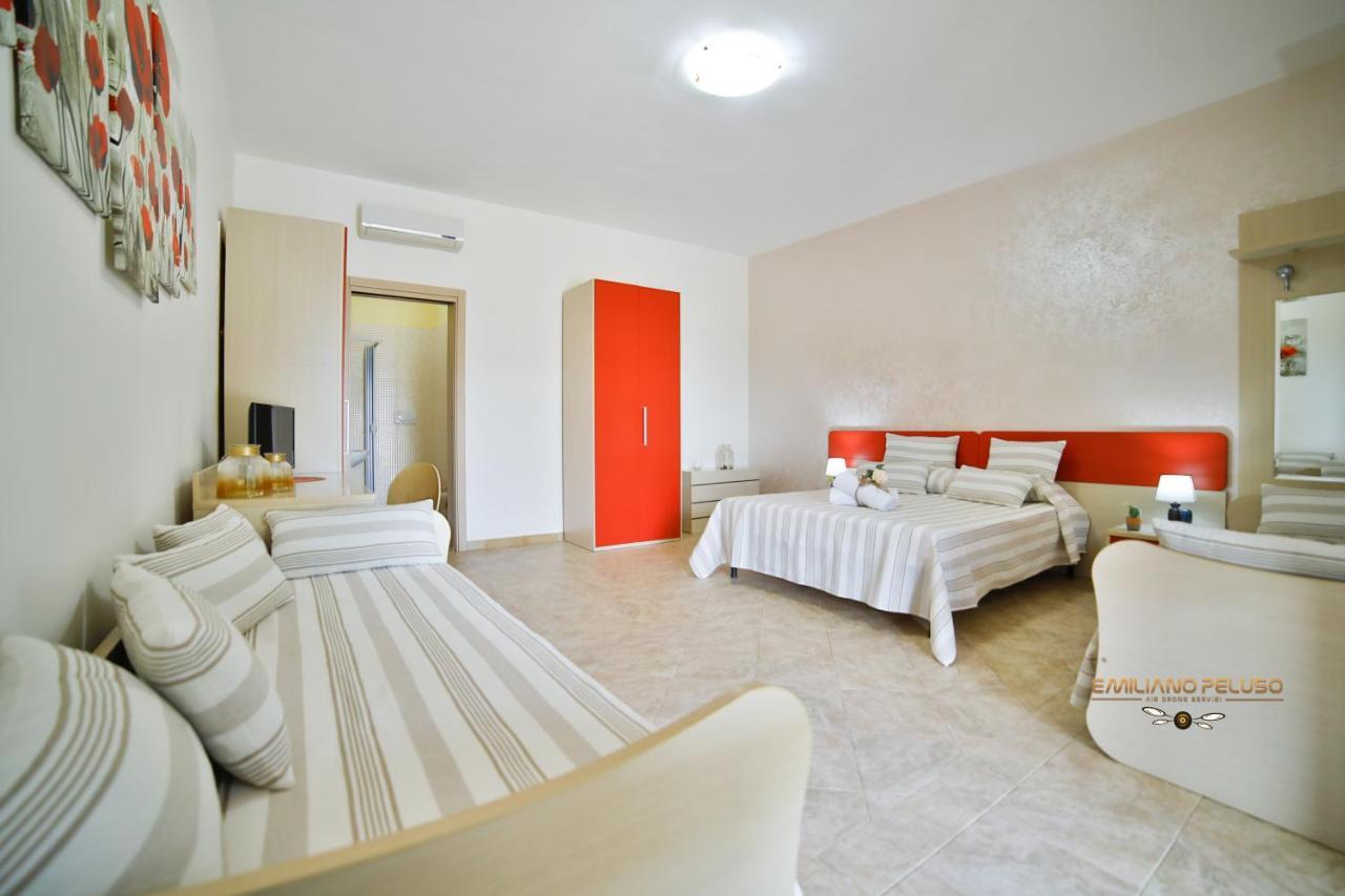 פורטו צ'זראו B&B La Casa Di Attilio מראה חיצוני תמונה