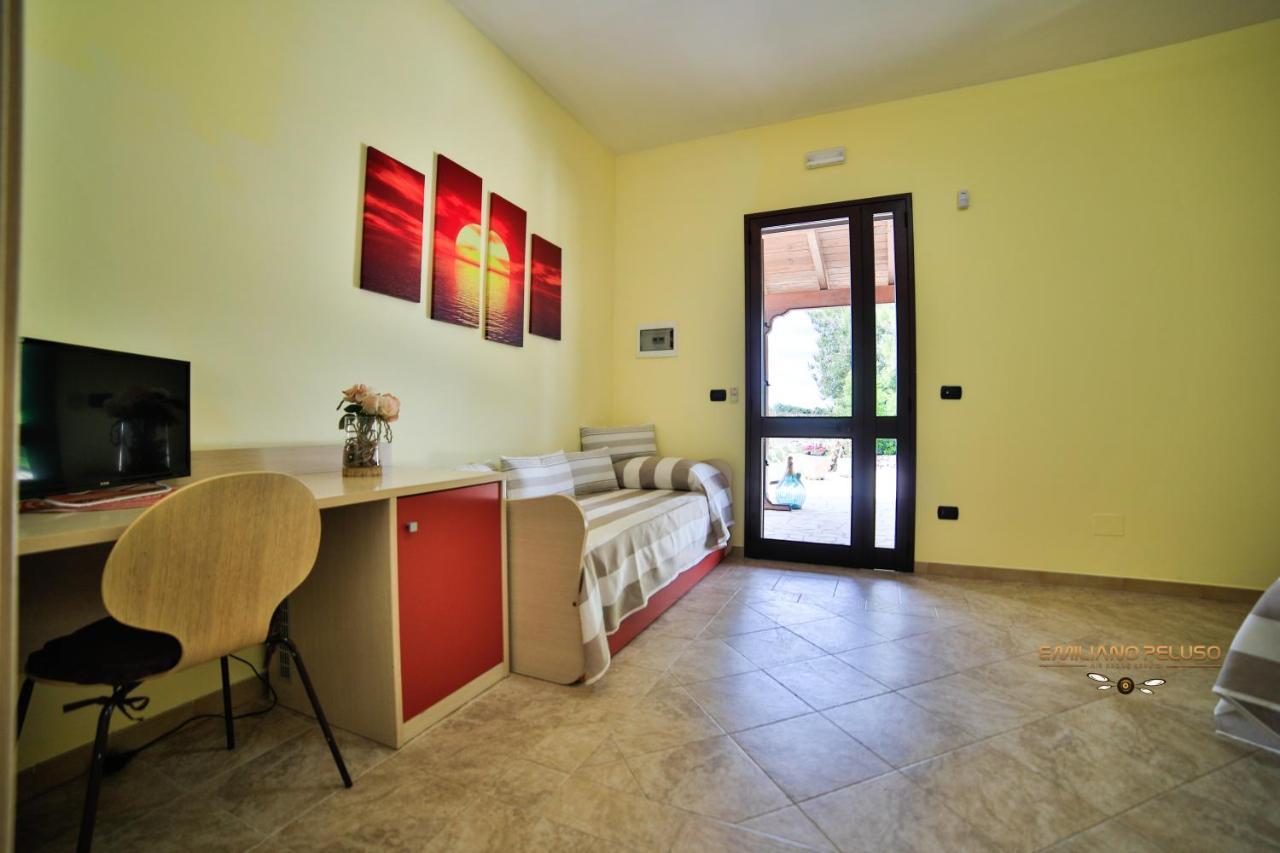פורטו צ'זראו B&B La Casa Di Attilio מראה חיצוני תמונה