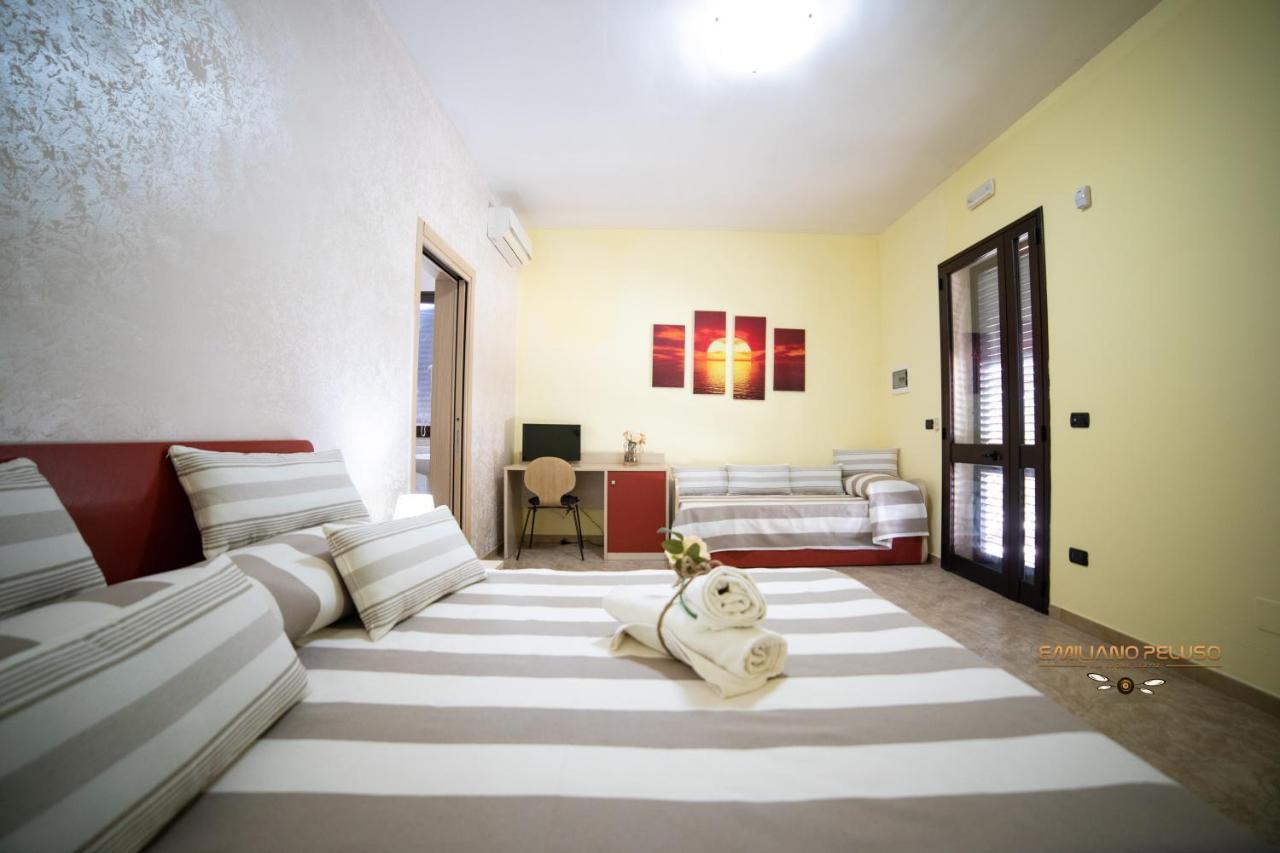 פורטו צ'זראו B&B La Casa Di Attilio מראה חיצוני תמונה