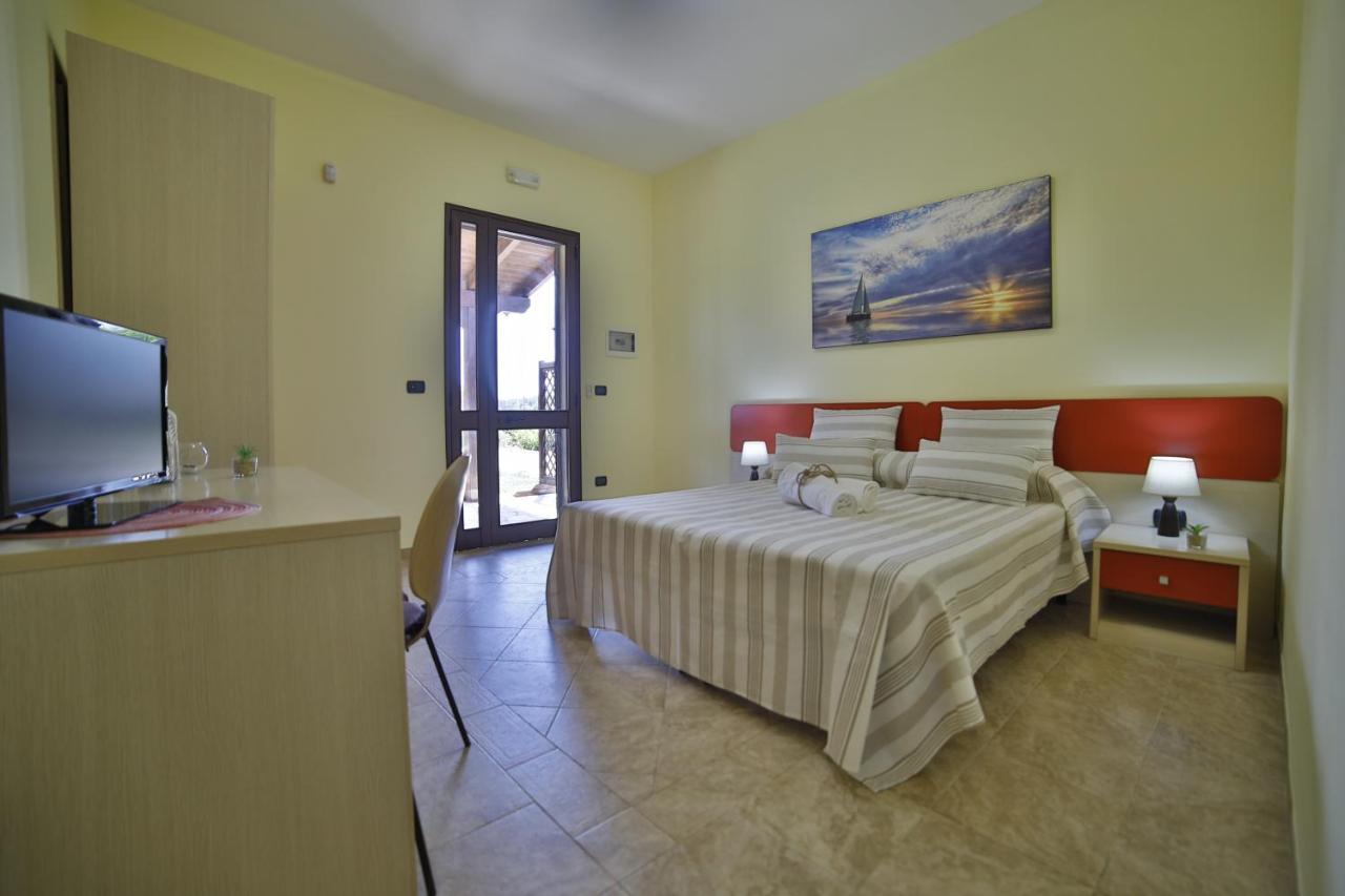 פורטו צ'זראו B&B La Casa Di Attilio מראה חיצוני תמונה